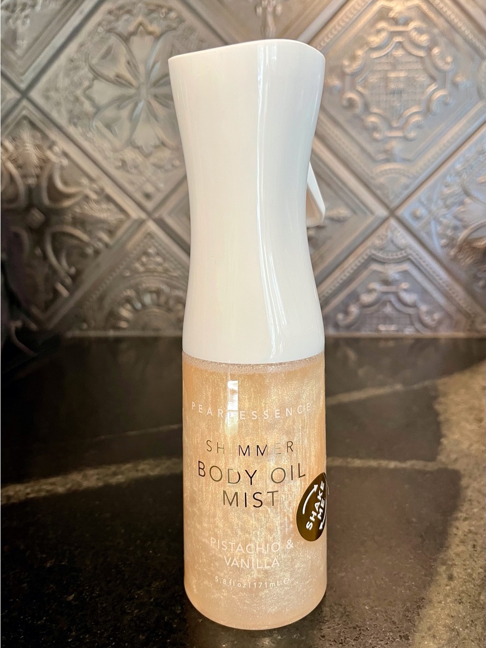 Pearlessence Shimmer Body Oil Mist - Pistachio & Vanilla